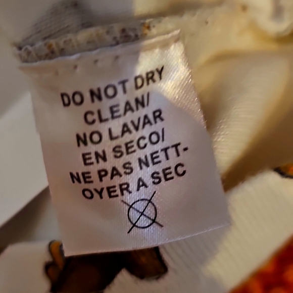 Chic Chain Print Sleeveless Top - Picture 6 of 10